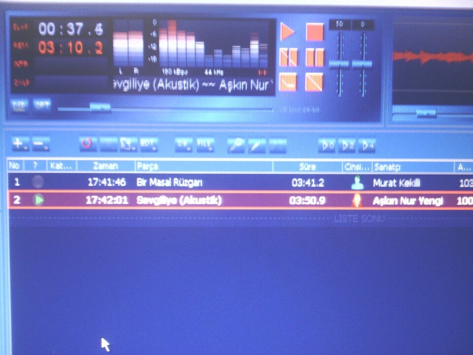 radio-station
