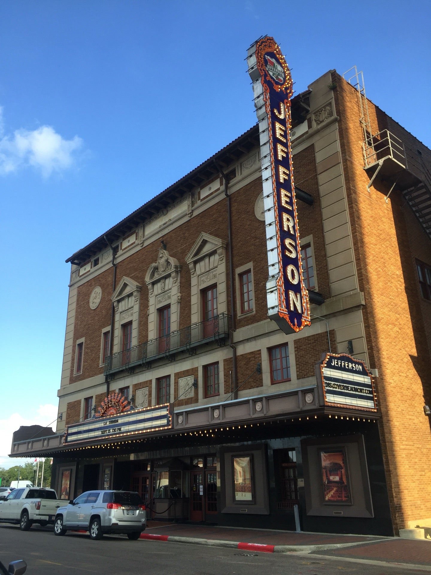 Jefferson Theatre