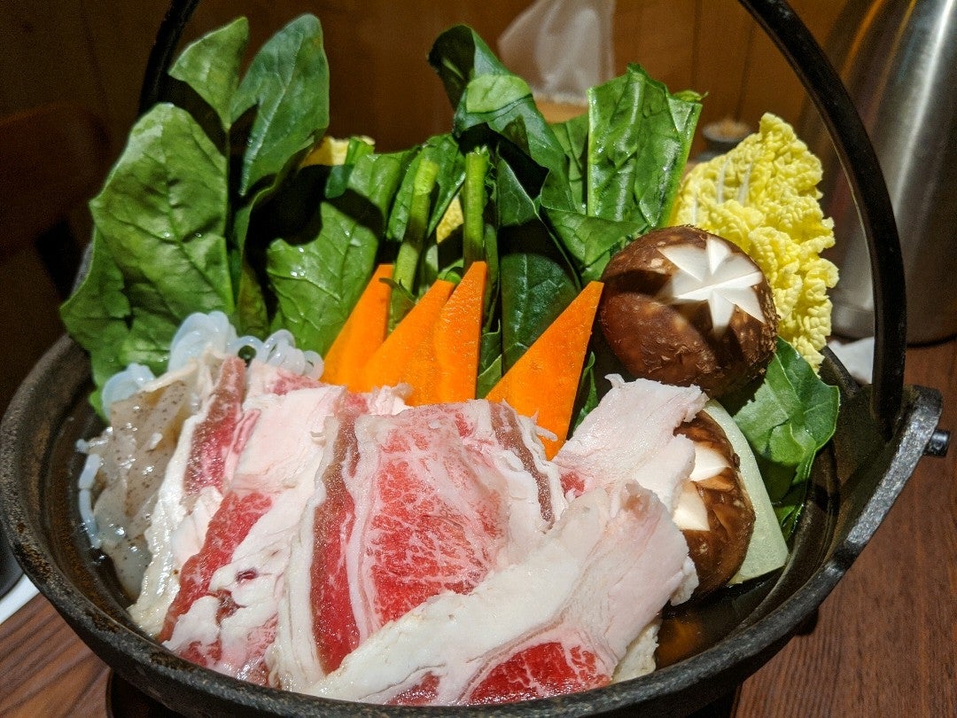 M. Reast Roll Sushi Logo