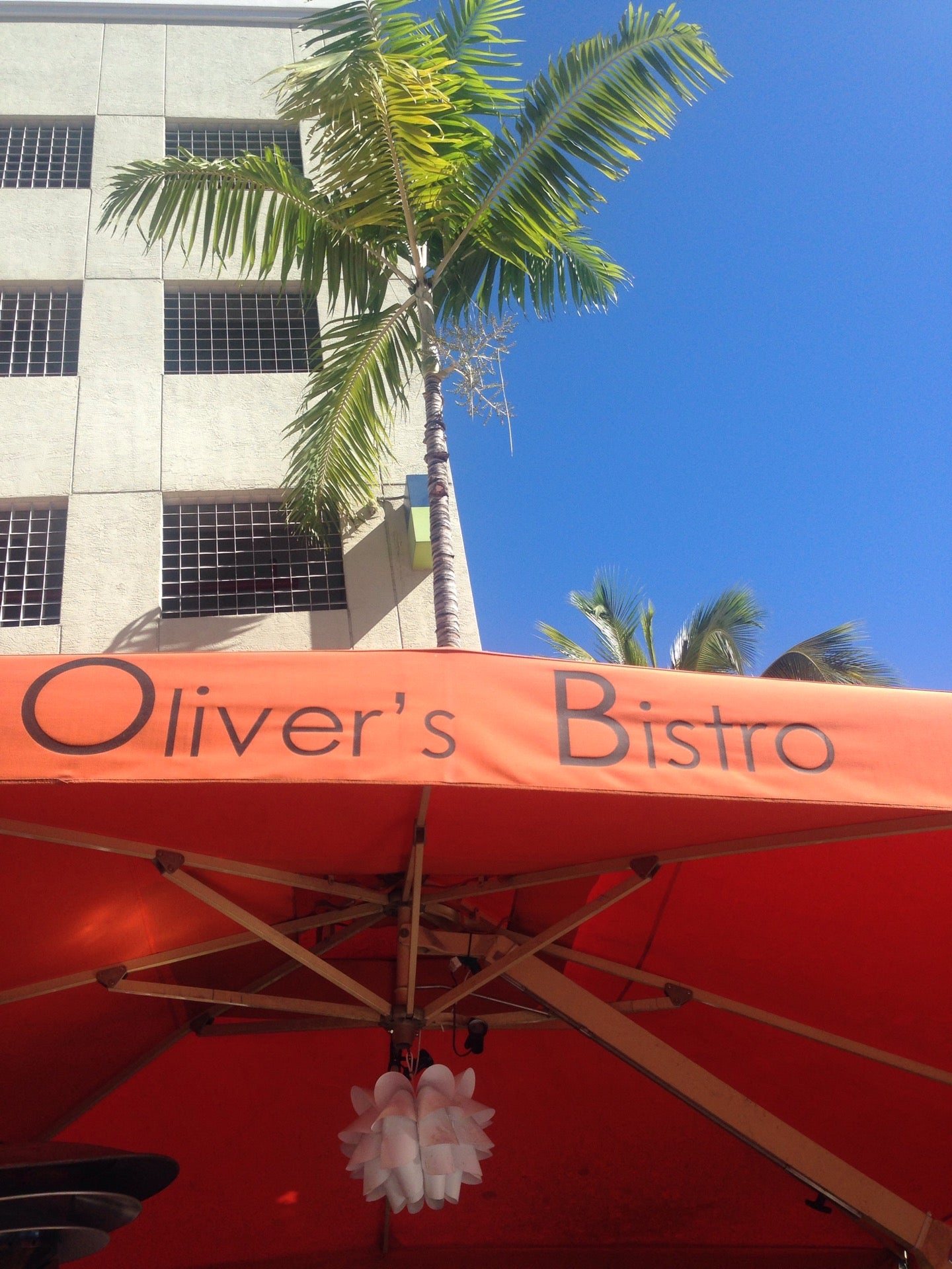 Oliver's Bistro restaurant in Miami Beach