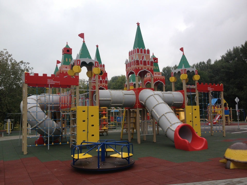 Игровой Парк Фонда Обнаженные Сердца