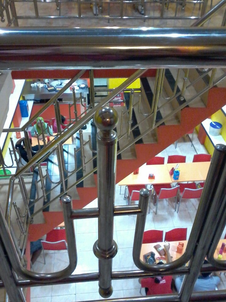 Hoka Hoki Tomyang, Steak & Penyet Logo