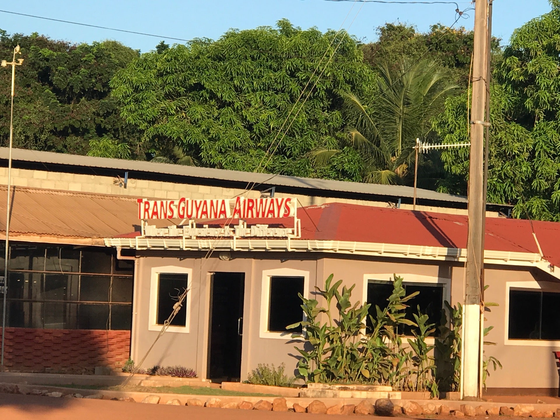 Lethem Airport (Ltm)