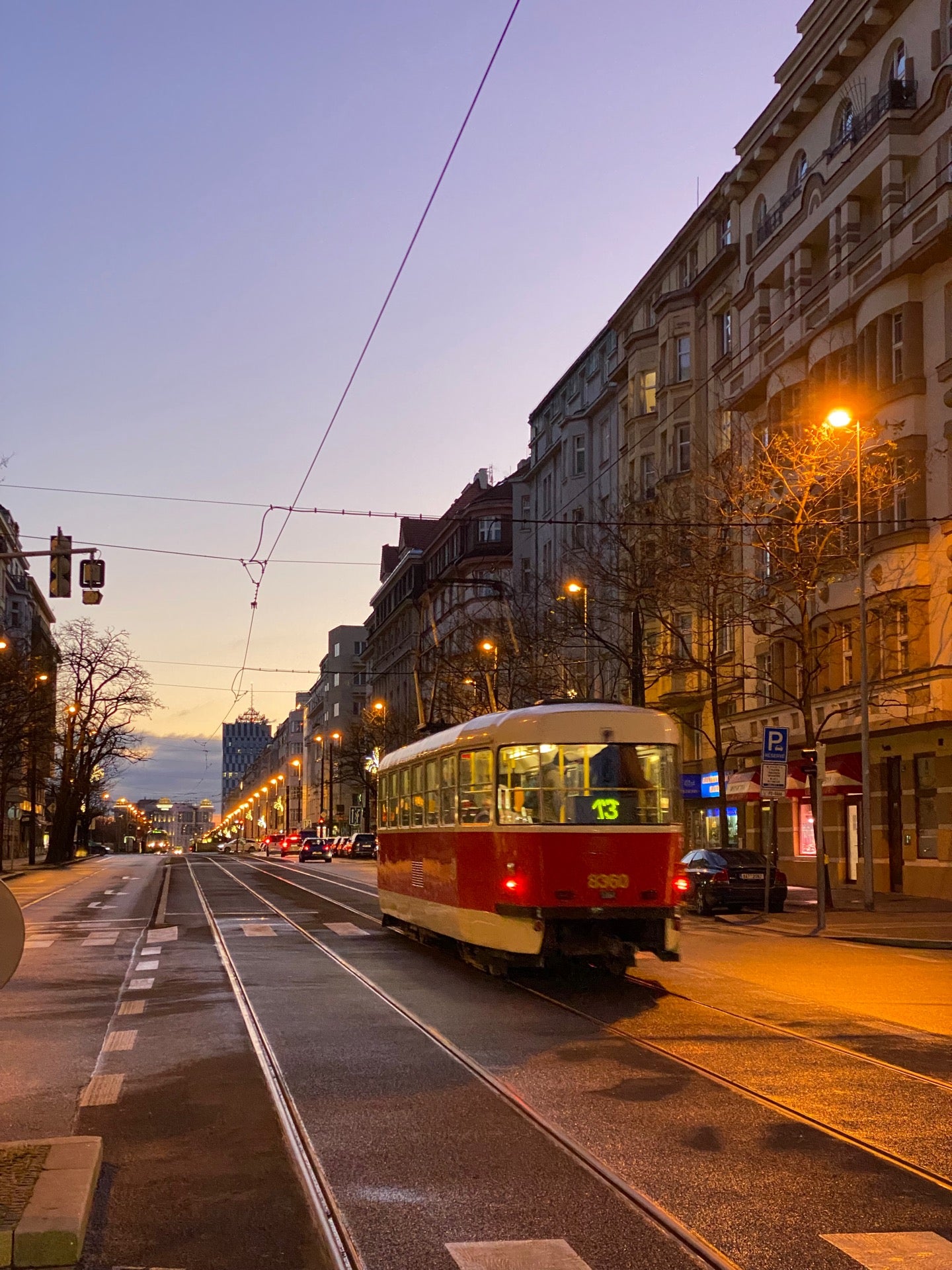 Tramvaj 13 | Olšanské Hřbitovy - Čechovo Náměstí