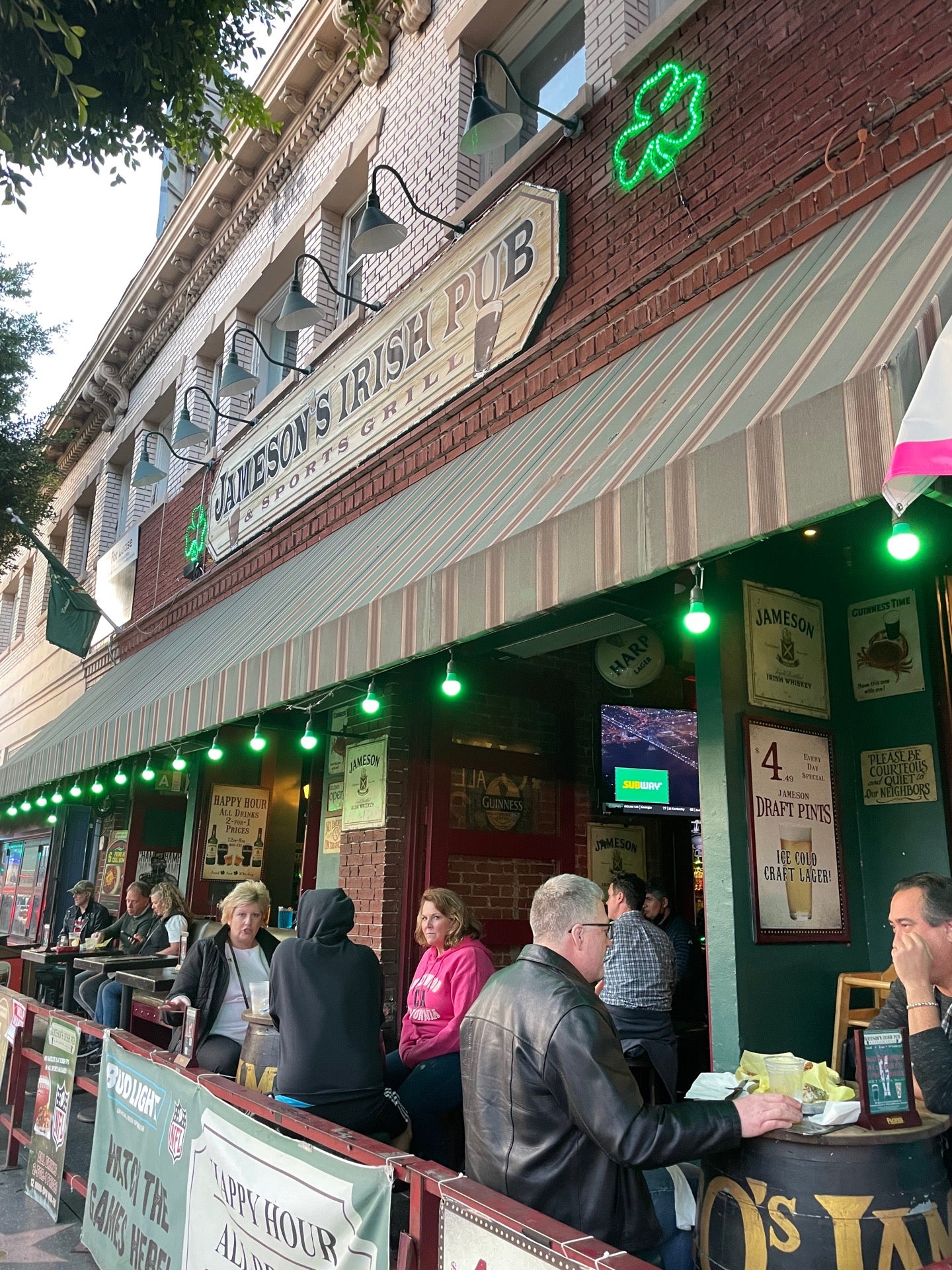 Jameson's Irish Pub cover photo