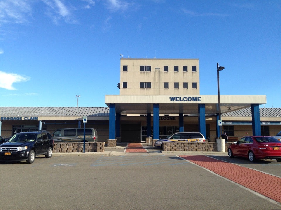 Elmira / Corning Regional Airport (ELM) 276 Sing Sing Rd Horseheads