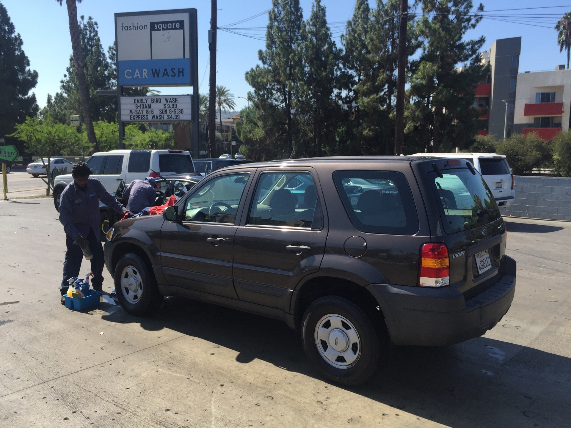 Fashion Square Car Wash 4625 Woodman Ave Sherman Oaks