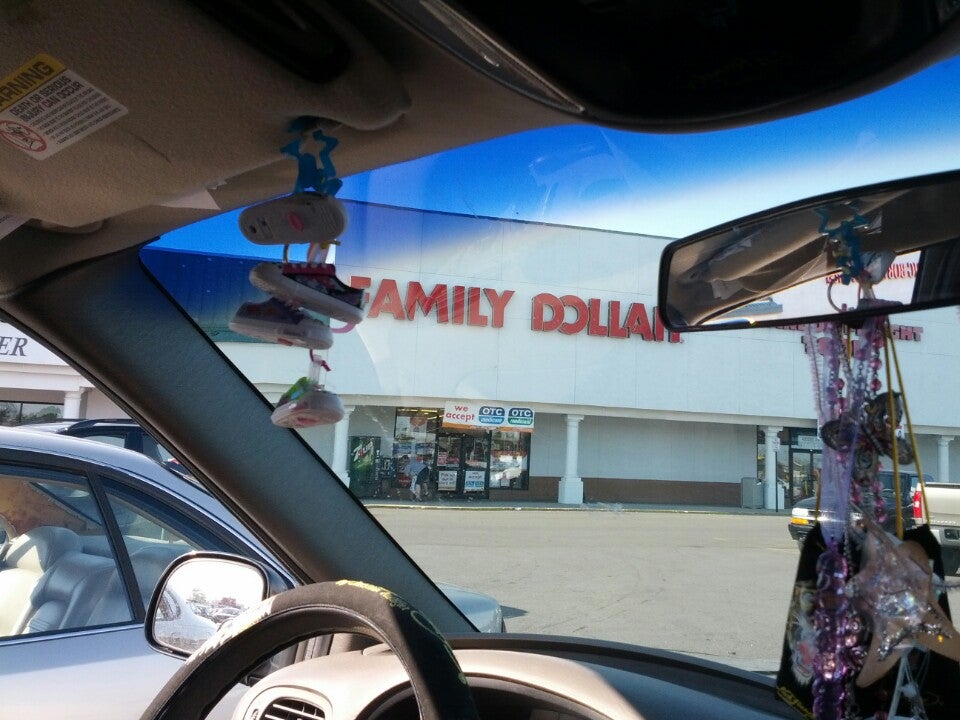 Family Dollar Logo