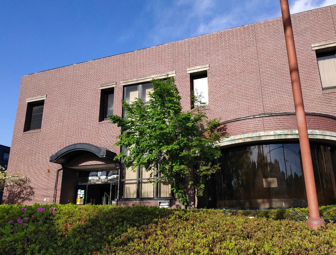 稲荷山図書館
