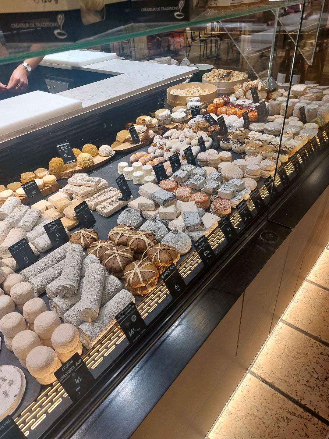 Les Halles de Lyon (Paul Bocuse) - Lyon bar