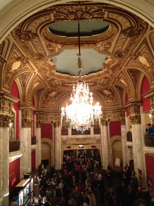 lyric opera house events