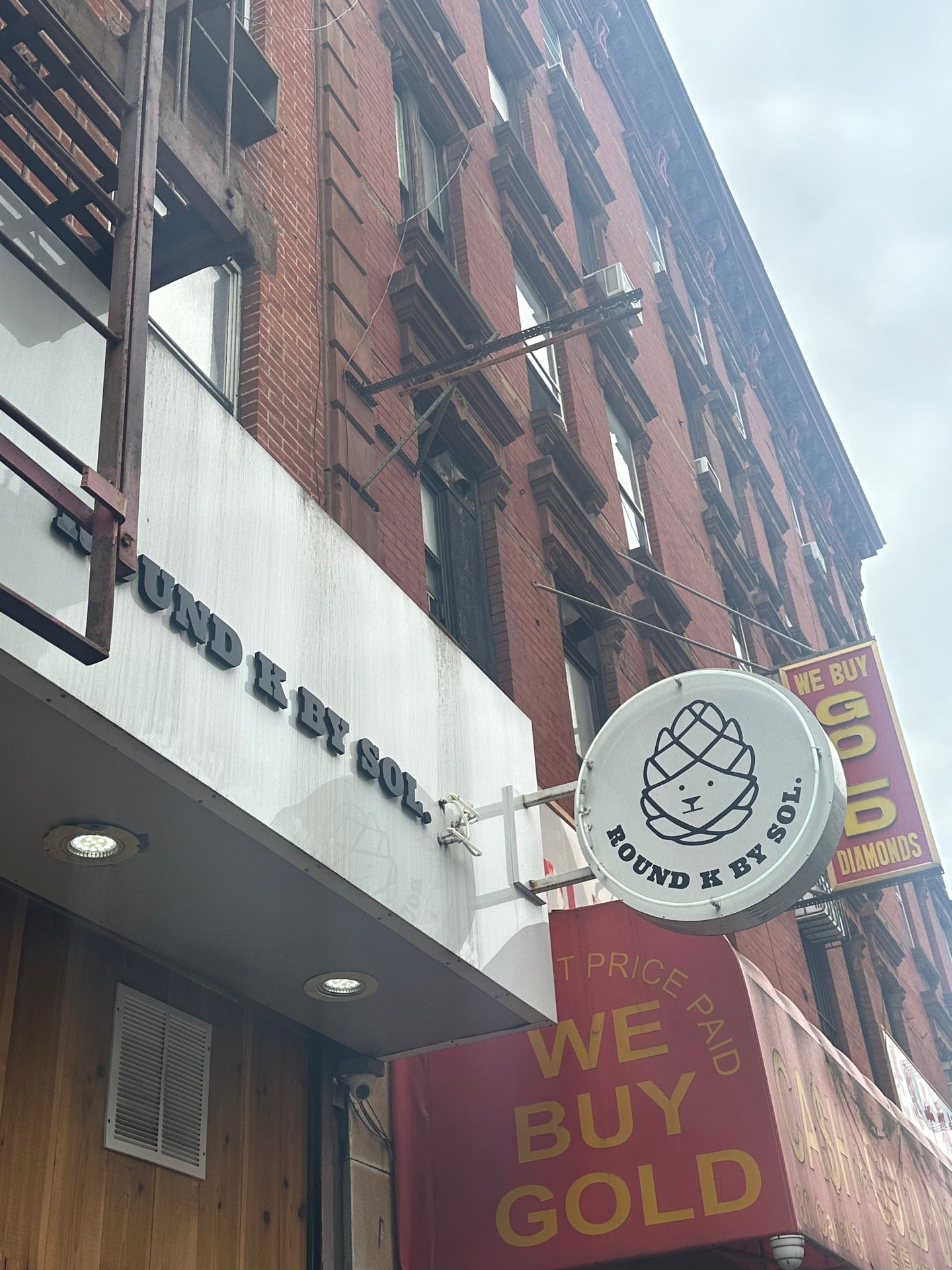 Round K By Sol, a bar in New York