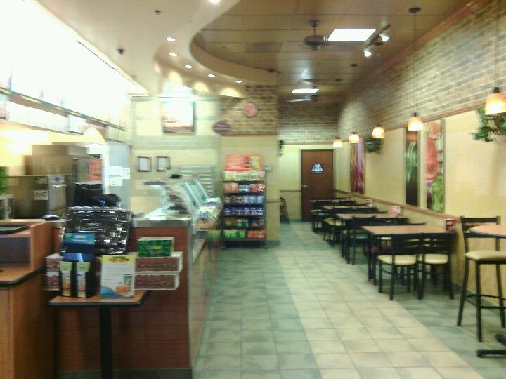 SUBWAY