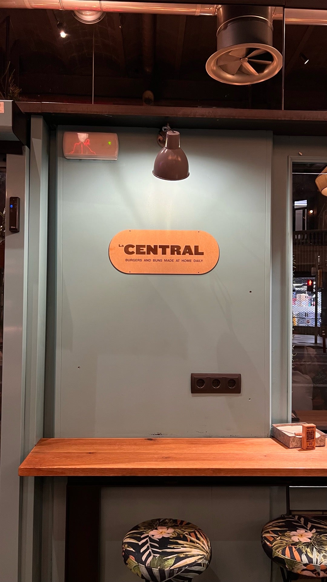 La Central Hamburguesería - Barcelona restaurant