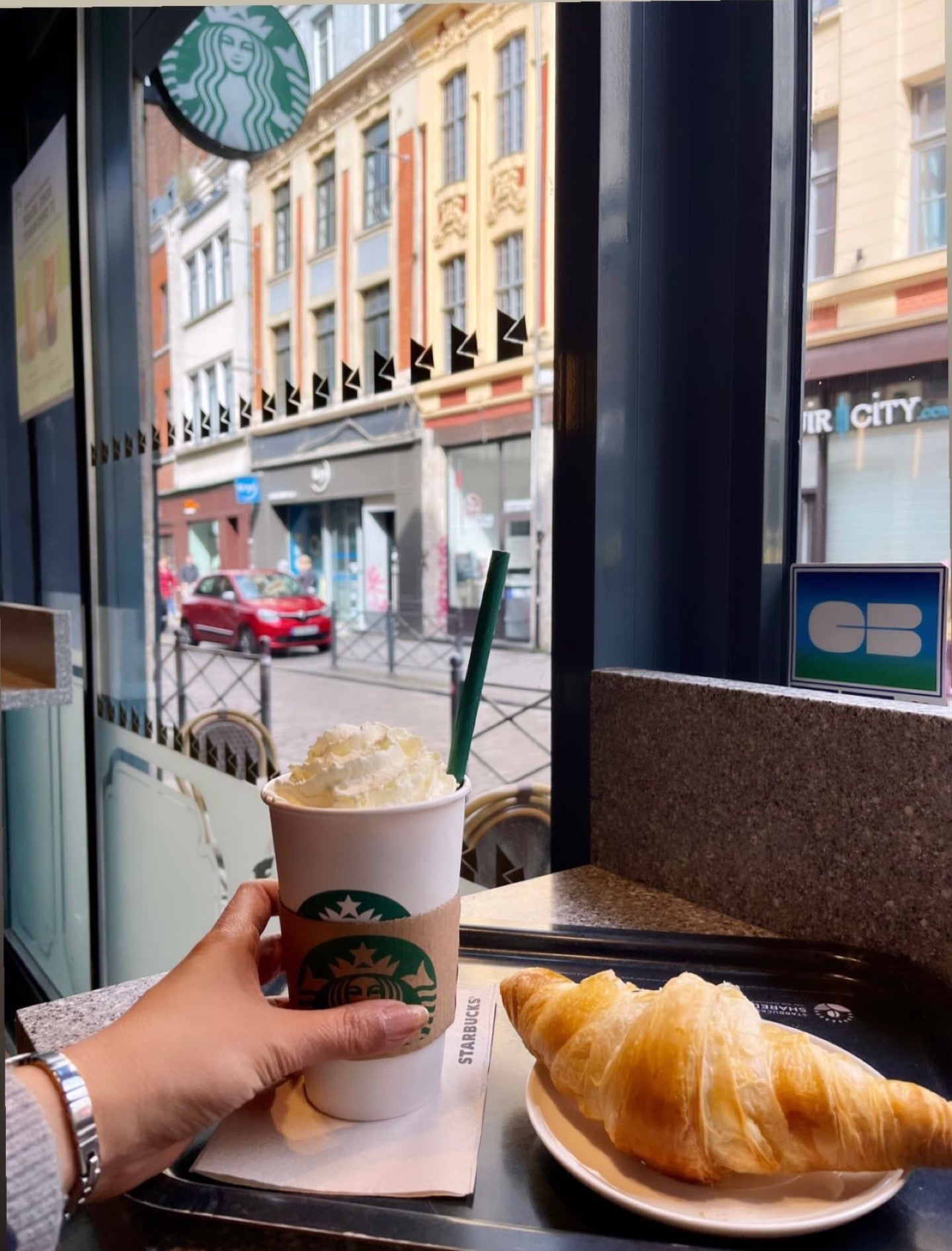 Starbucks - Lille cafe
