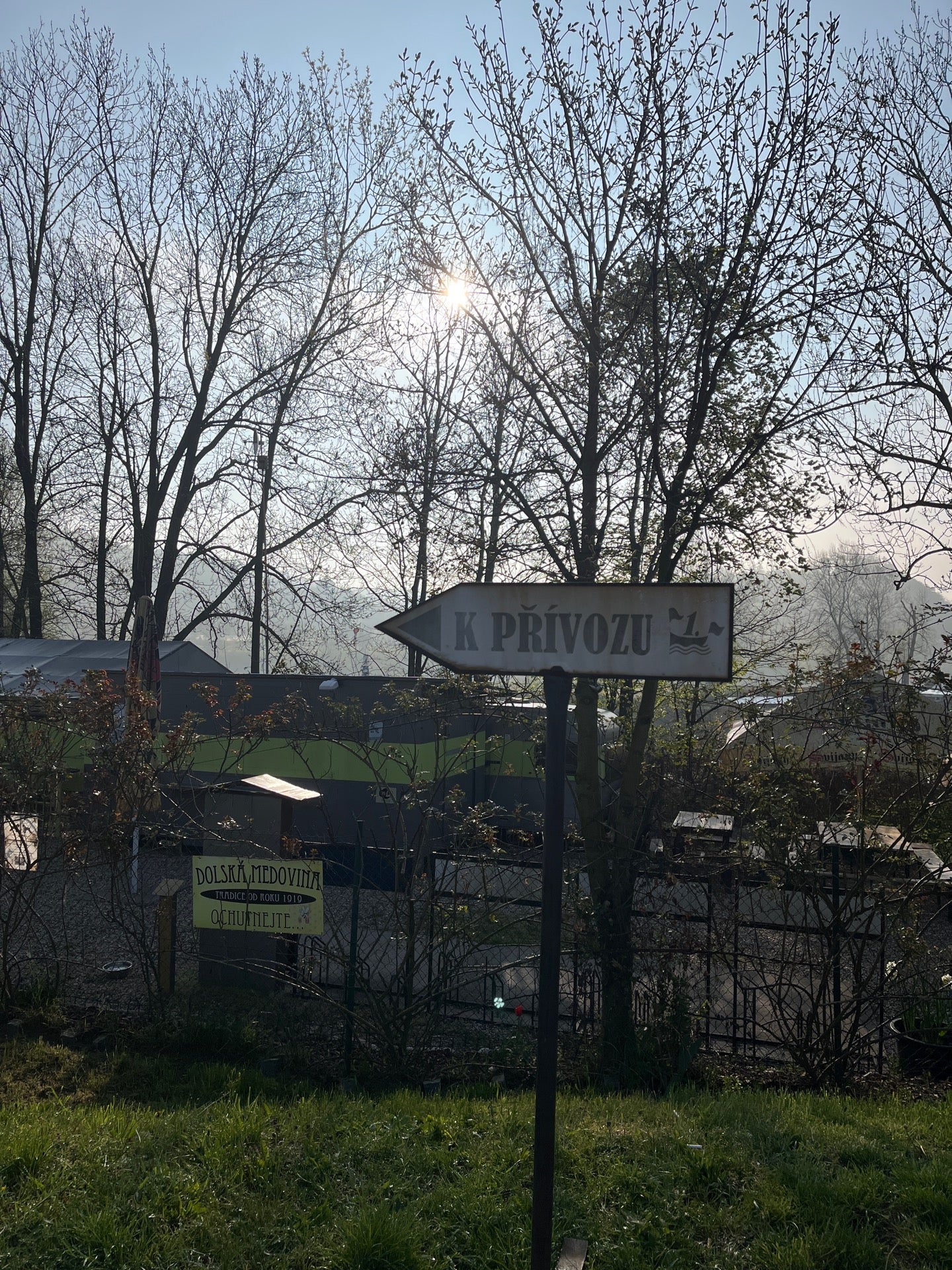 V Podbabě - photo 3 showing the facility