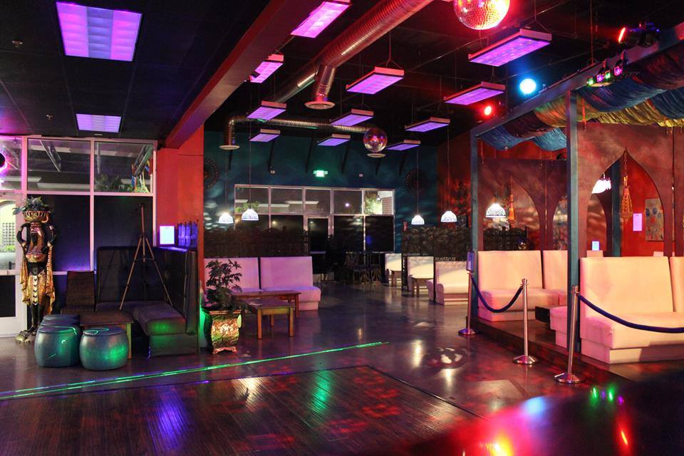 Hookaholics Hookah Lounge