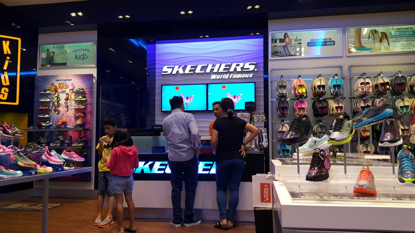 skechers midvalley