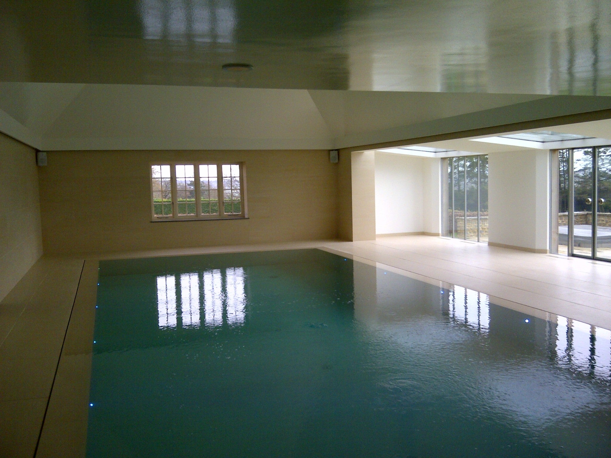 Complete Audio Visual Equipment - Cave LTD