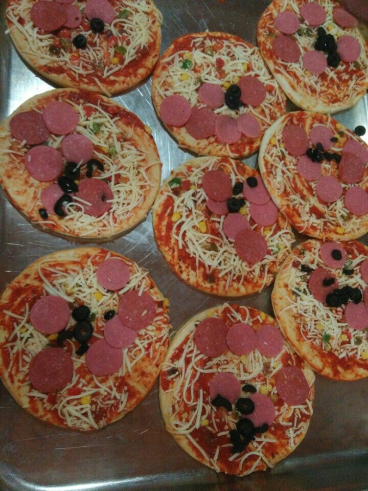 Gülbeyaz Yemek Fabrikası Logo