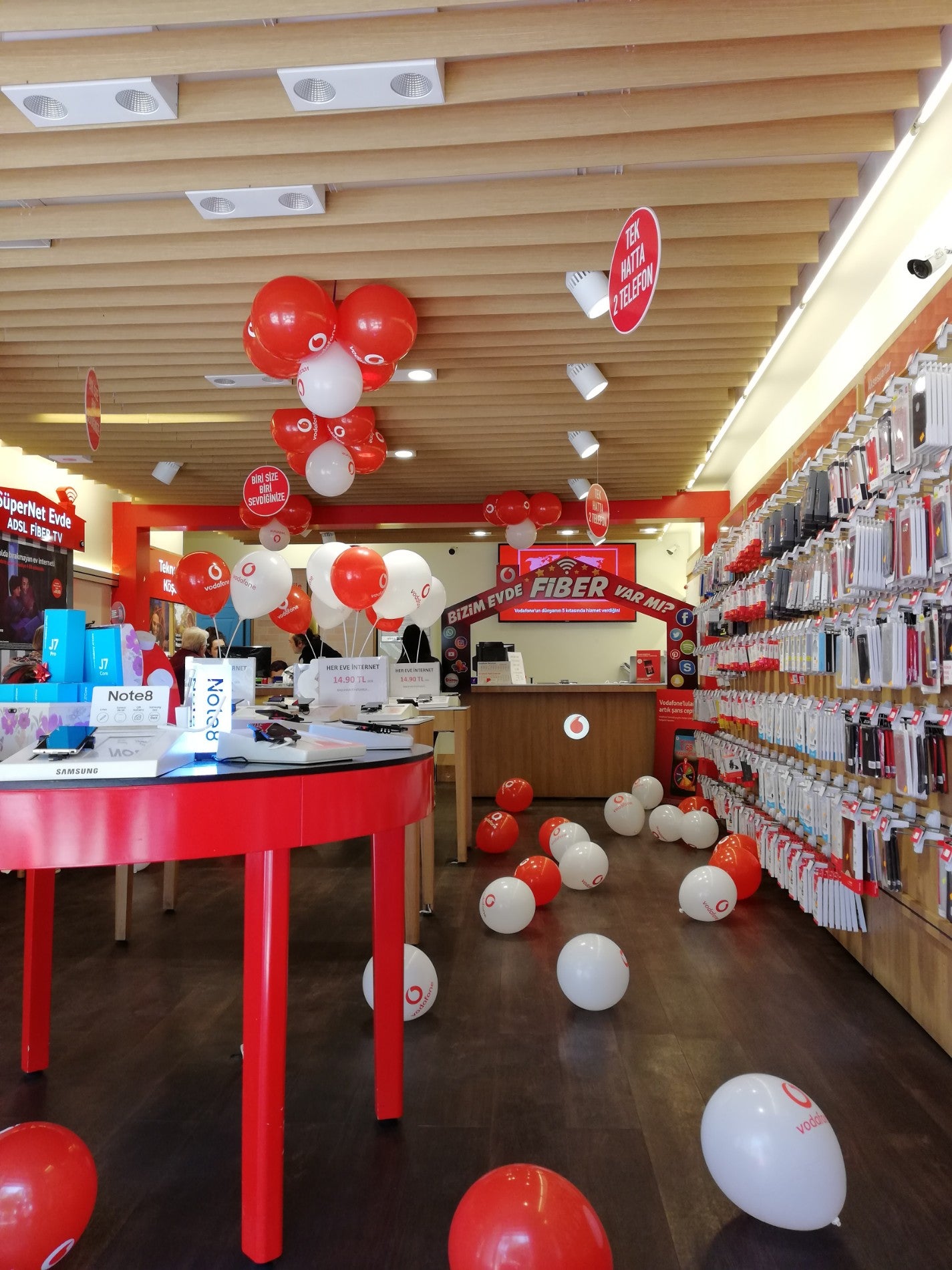 Atatürk Cd. Vodafone