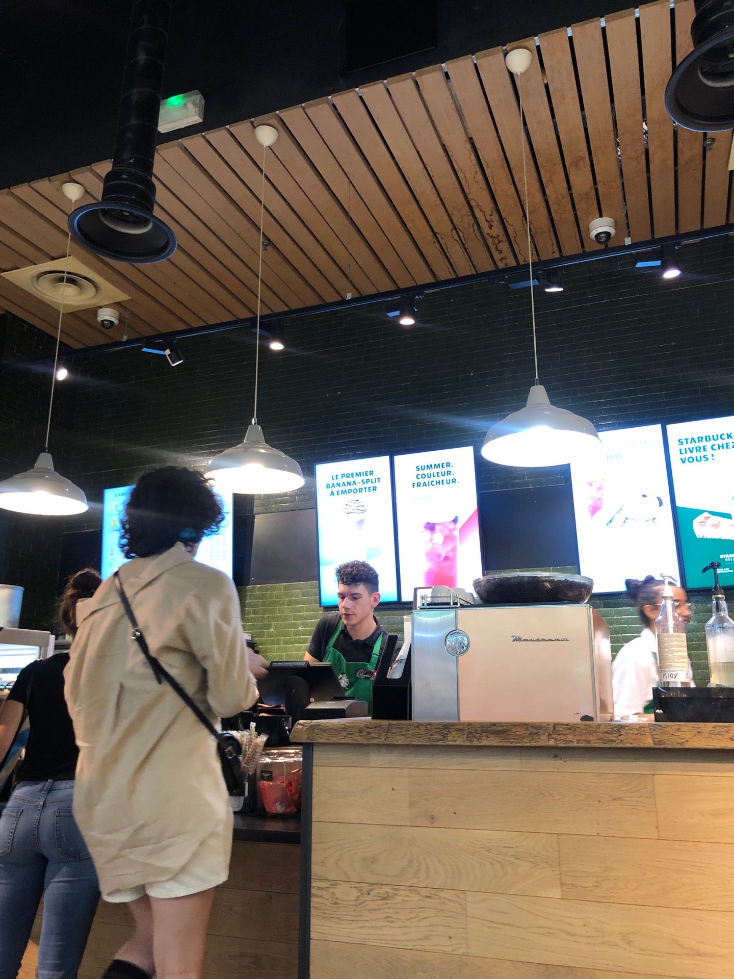 Starbucks - Lyon cafe