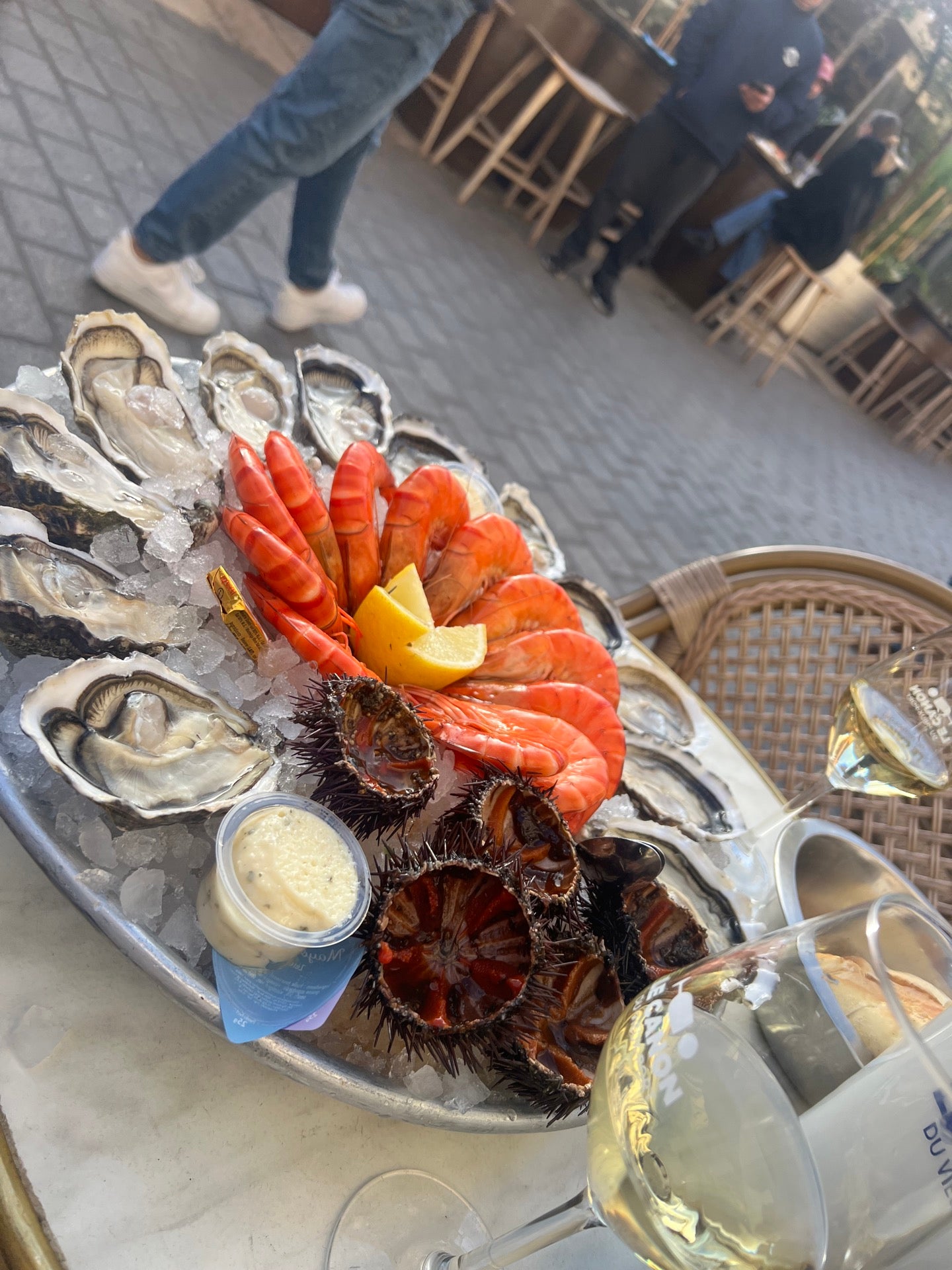 Les Grandes Halles du Vieux-Port - Marseille cafe