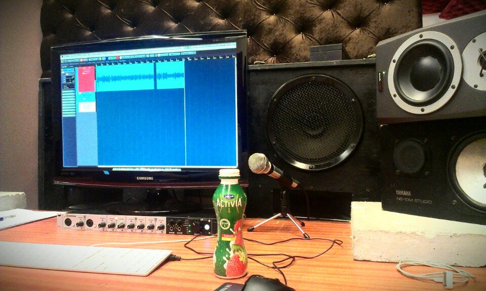 Dynamic Records Logo