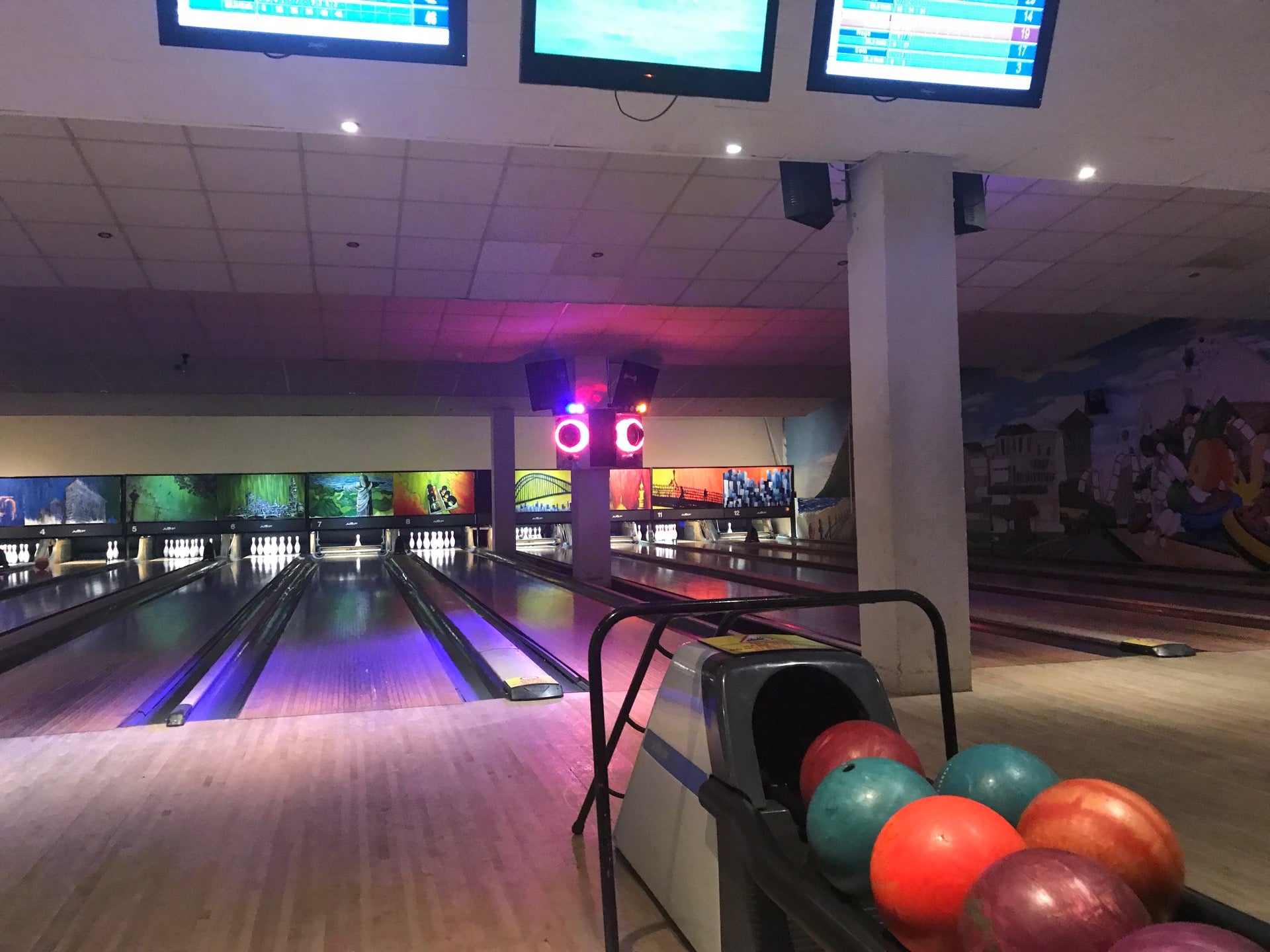 Bray Bowl Family Entertainment Centre 6