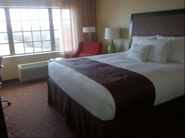 DoubleTree by Hilton Hotel Sterling - Dulles Airport