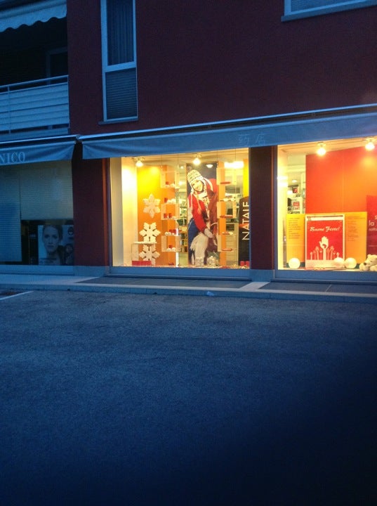 Farmacia " Elena Accorsi "