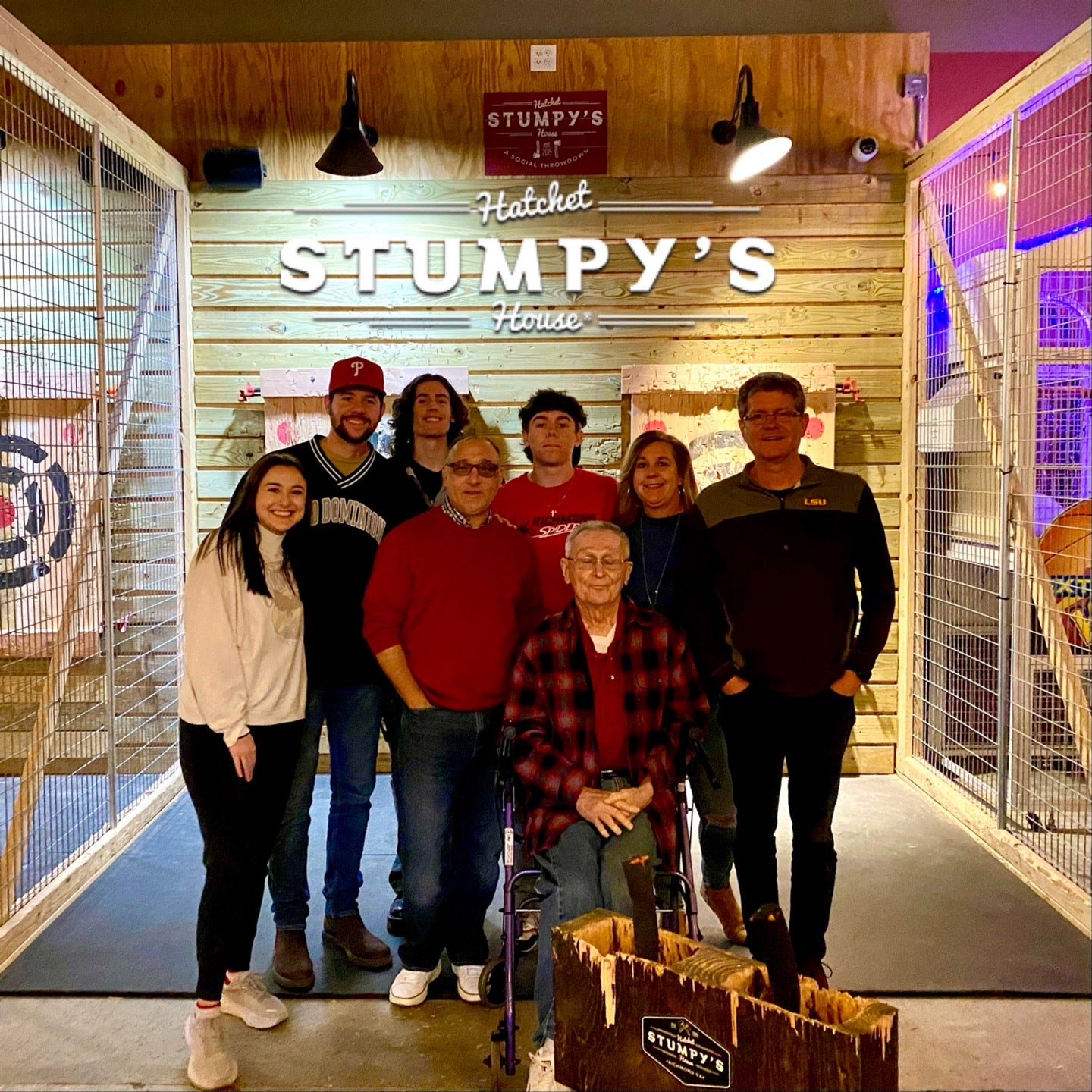 Stumpy'S Hatchet House Richmond - Axe Throwing