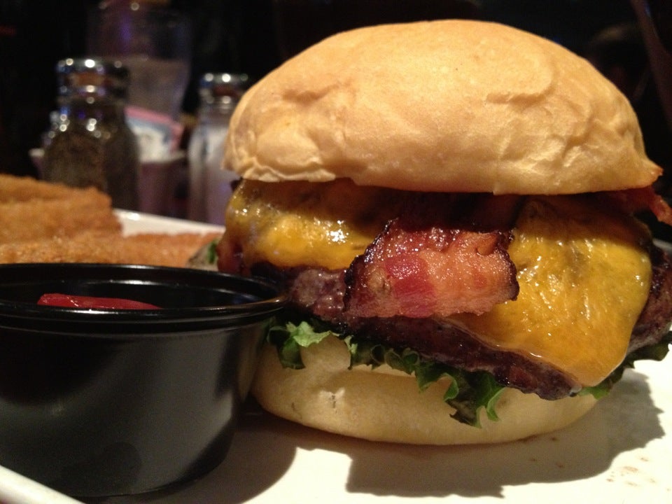 Humperdinks Restaurant & Brewpub Greenville 6050 Greenville Ave