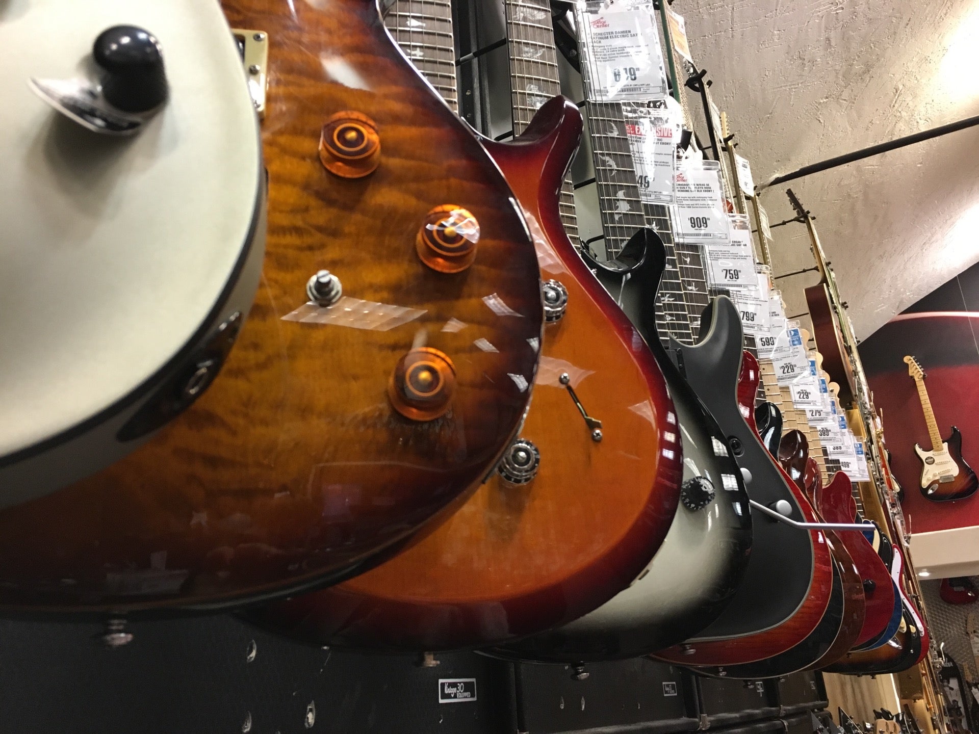 Guitar Center 10831 W Pico Blvd Los Angeles