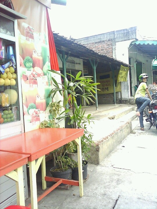 Toko Peralatan Jahit Mbak Chosik