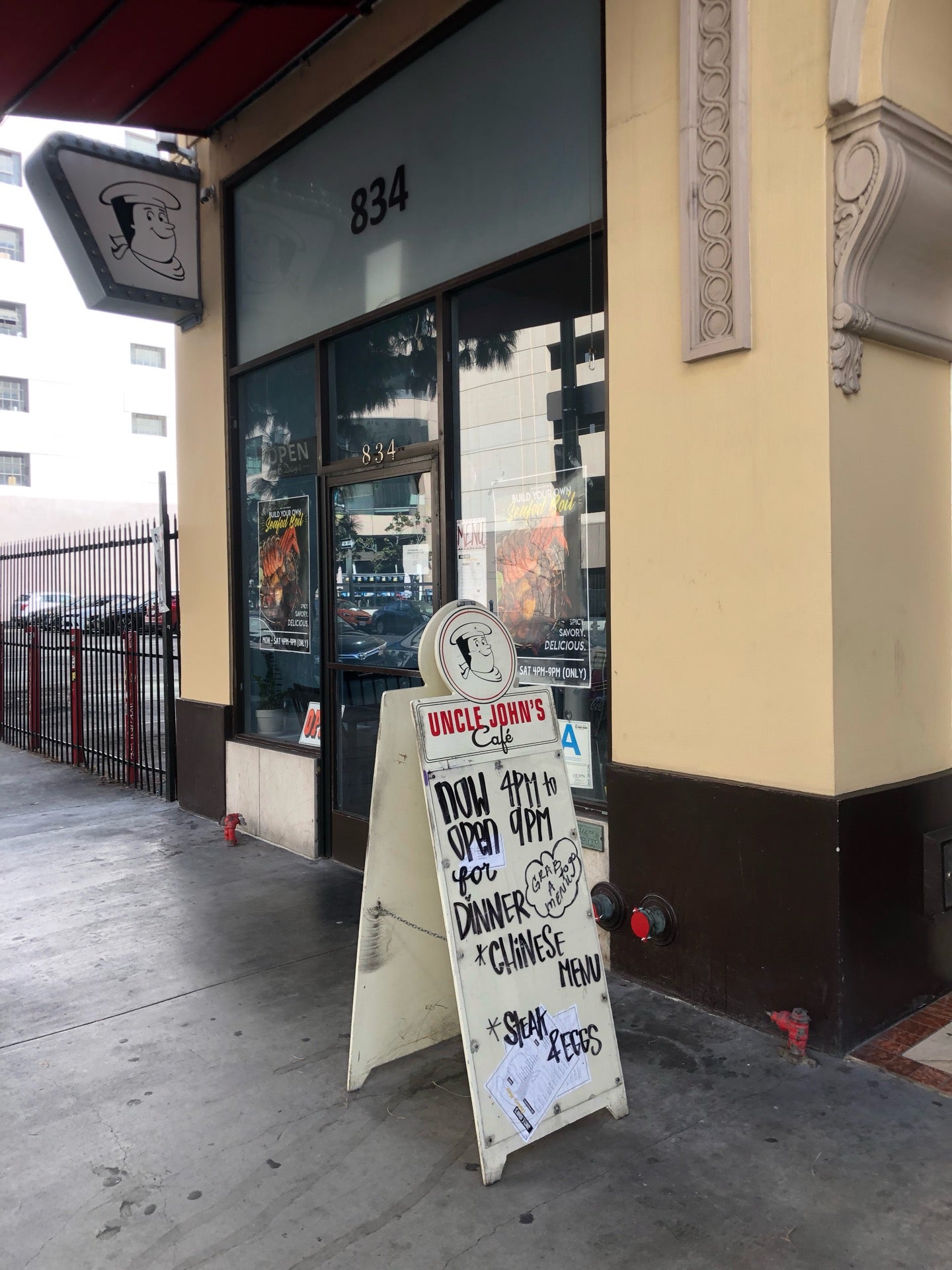 Uncle John's Cafe cafe in Los Angeles