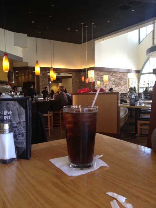 California Pizza Kitchen, a pizza restaurant in Pasadena