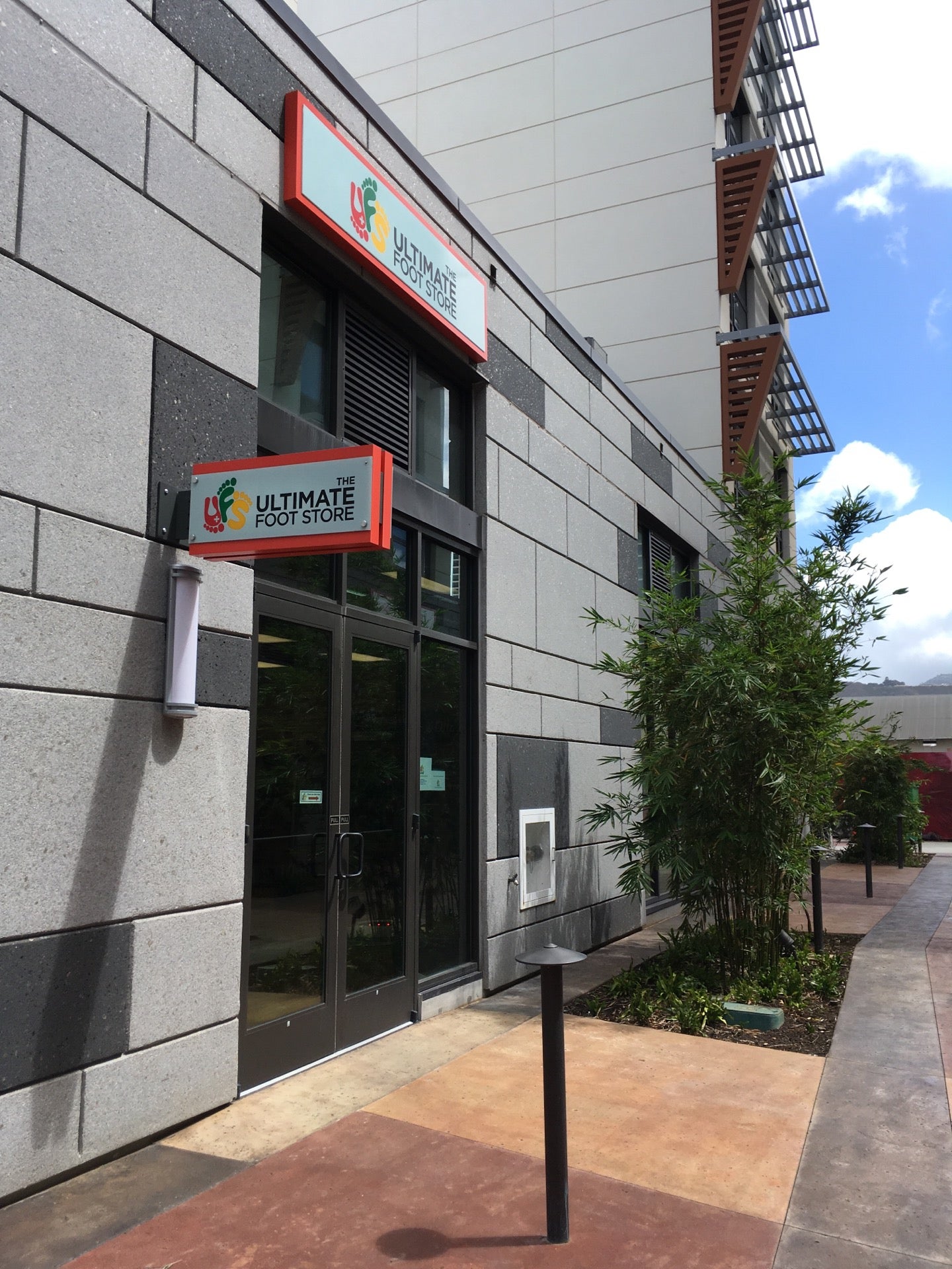 The Ultimate Foot Store Logo