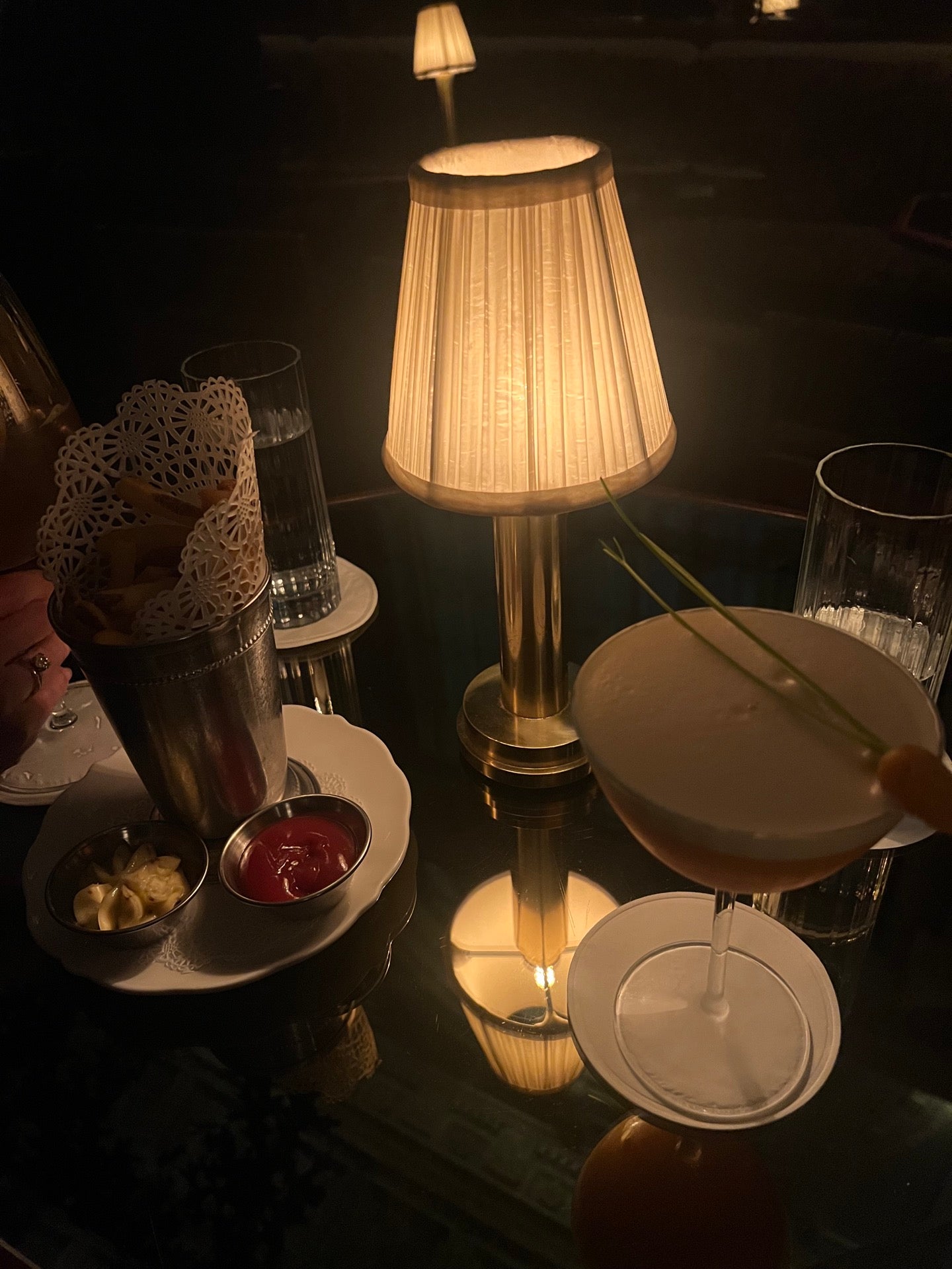 Swan Room, a bar in New York