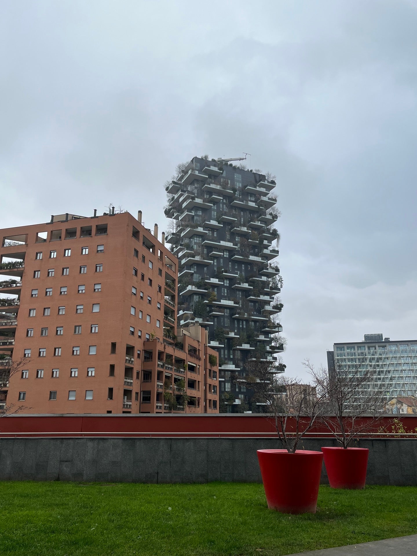 Piazza Gae Aulenti - Milan cafe