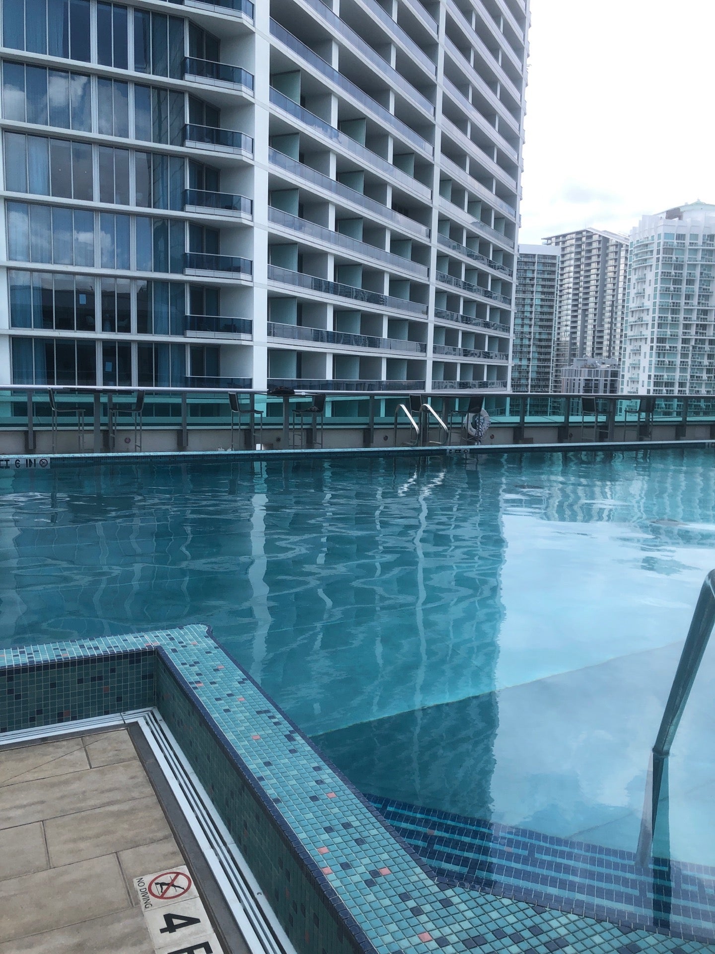JW Marriott Marquis Concierge Lounge bar in Miami