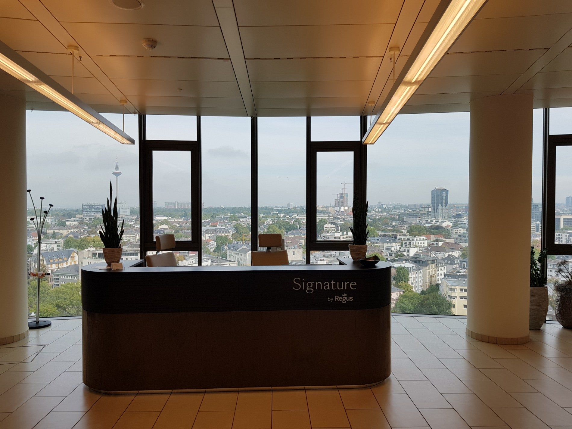 Signature By Regus - Frankfurt, Signature Tower 185