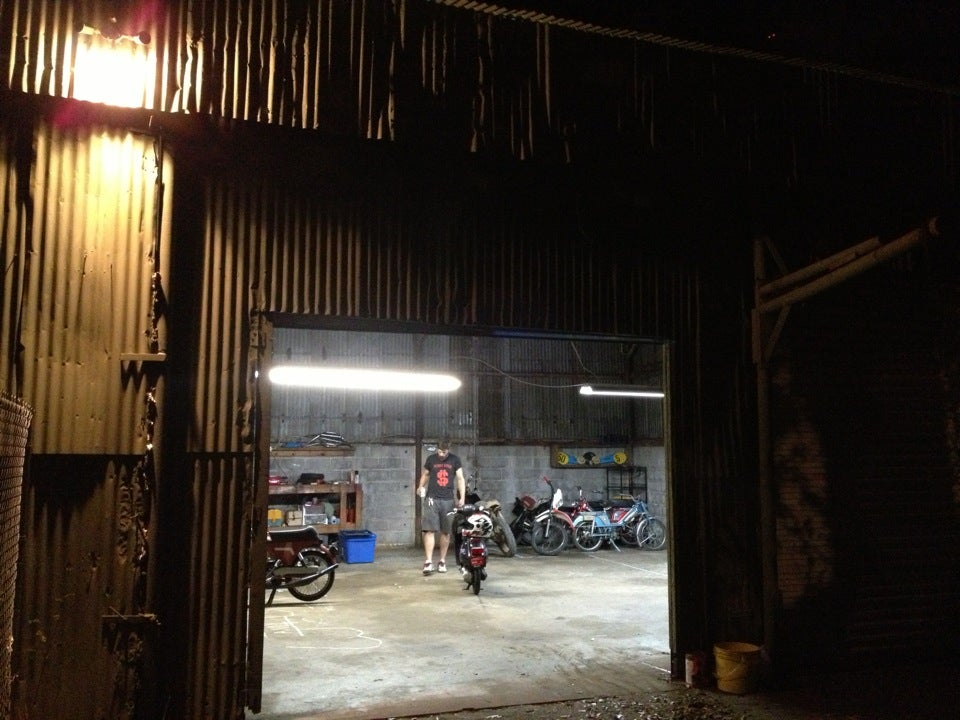 Swoon Johnnys Lounge And Opium Den