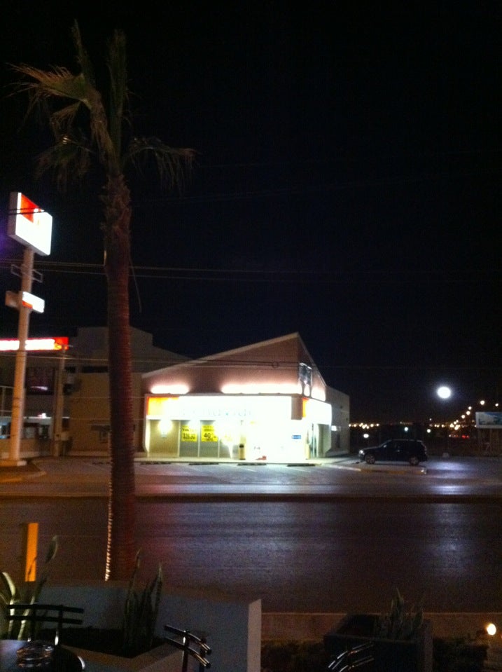 Farmacias Benavides Logo