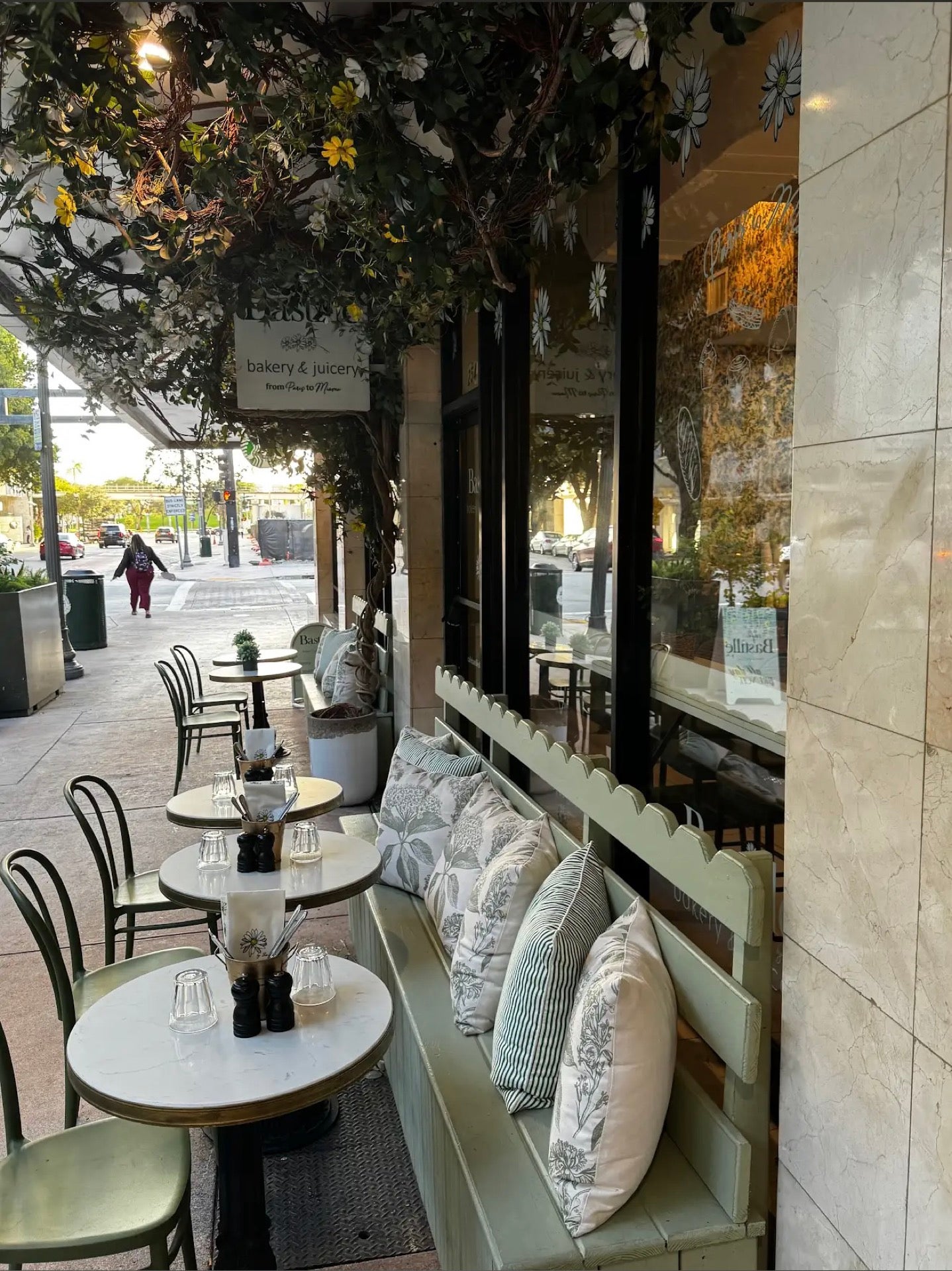 Cafe Bastille cafe in Miami