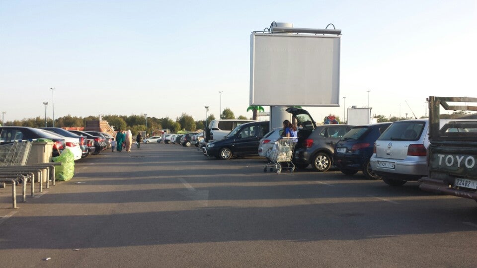 Parking Marjane Kenitra