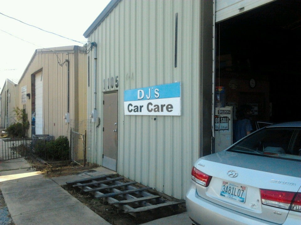 Dj'S Car Care Logo