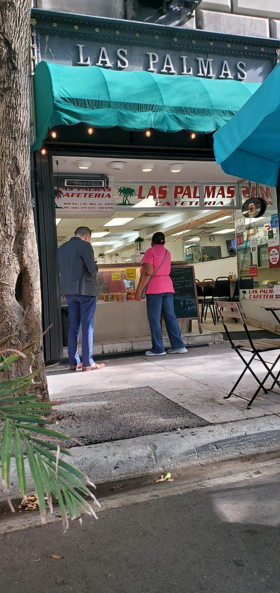 Las Palmas Cafeteria restaurant in Miami