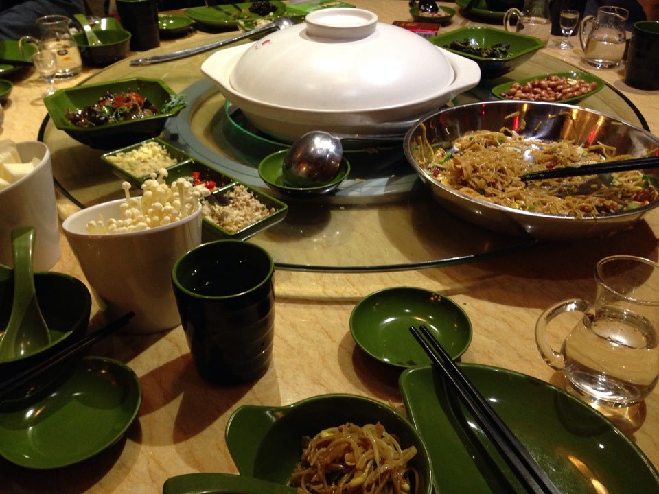 مطعم لونغ تشييان رن 龙泉人 Long Quan Ren Restaurant Logo