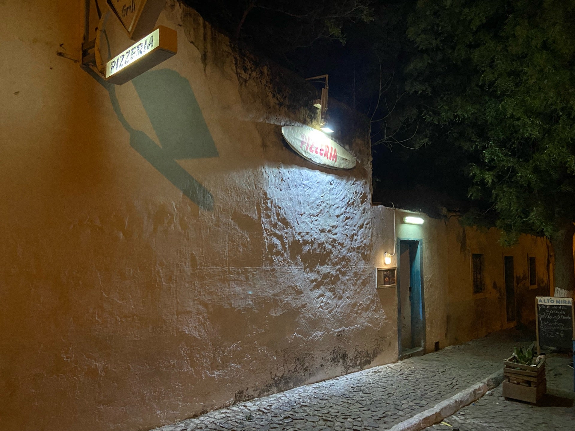 Pizzeria Grill Alto Mira